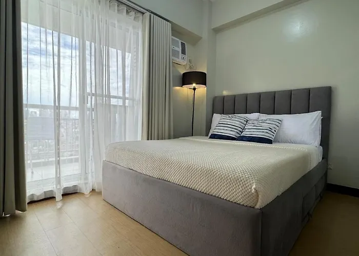 2br Type W View Sheridan Apartment